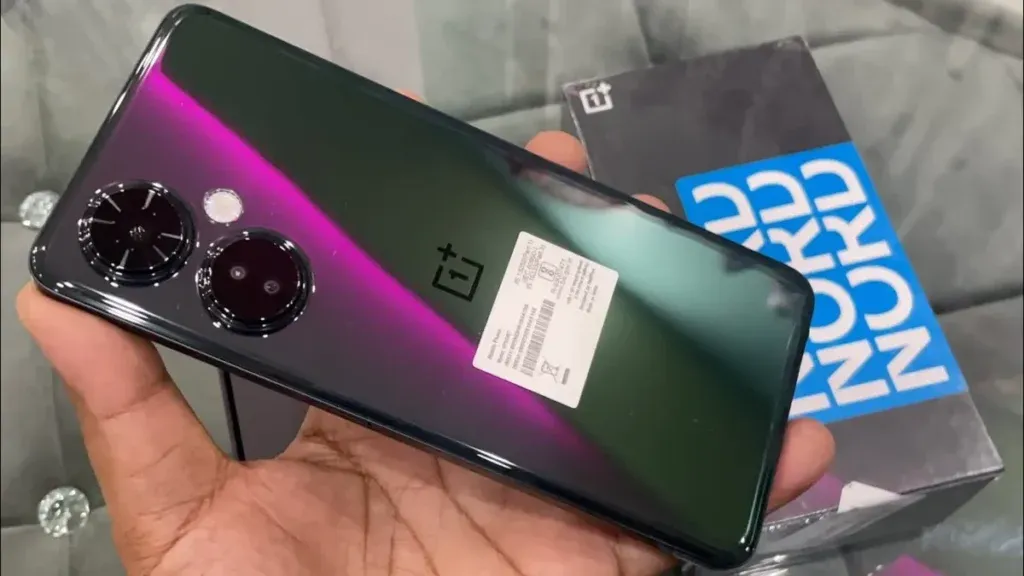 सस्ता हुआ OnePlus का प्रीमियम लुक वाला 5G स्मार्टफोन, 8GB रैम, 256GB स्टोरेज के साथ दमदार बैटरी